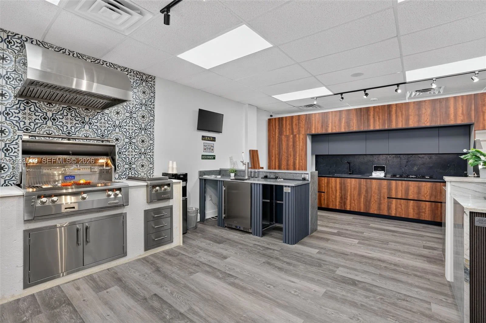 Premier Outdoor Kitchen Manufacturer with Strong South Florida Presence