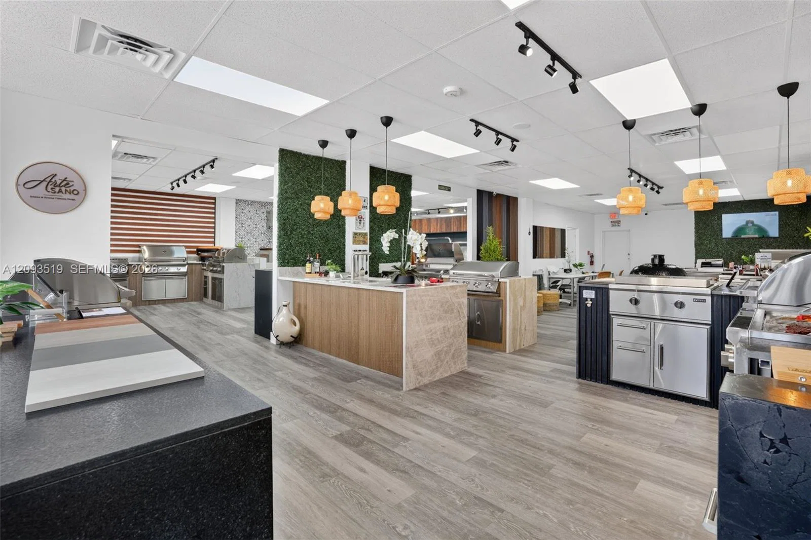 Premier Outdoor Kitchen Manufacturer with Strong South Florida Presence