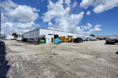 Premier Outdoor Kitchen Manufacturer with Strong South Florida Presence