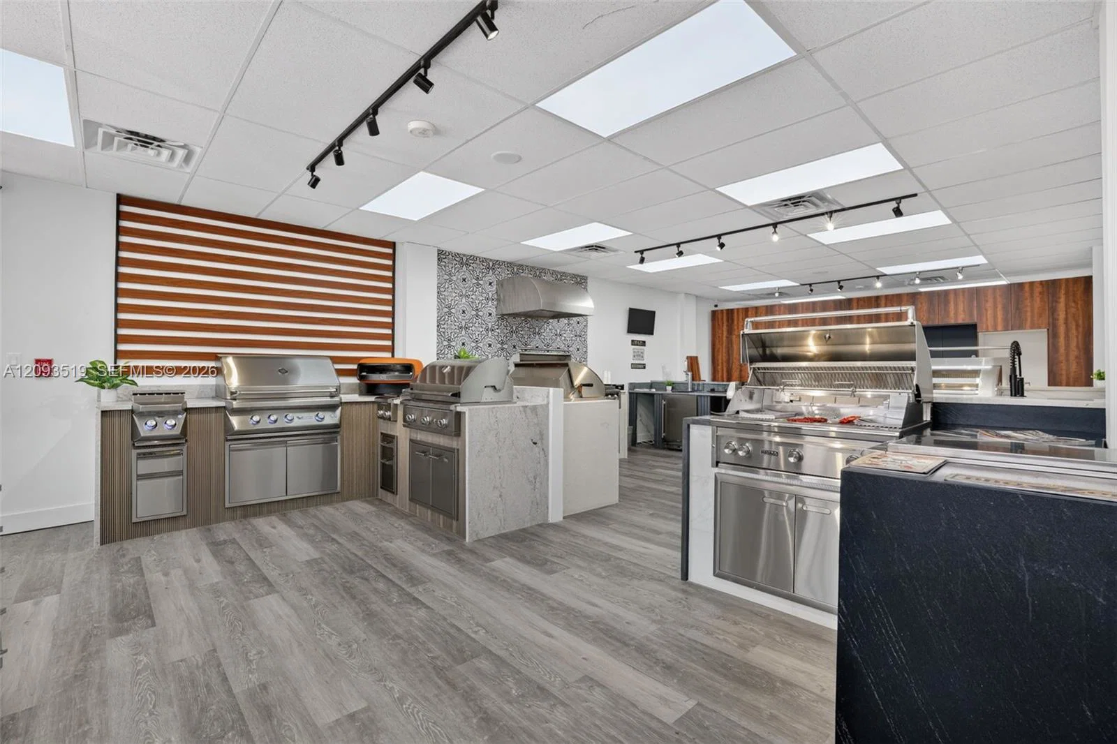 Premier Outdoor Kitchen Manufacturer with Strong South Florida Presence