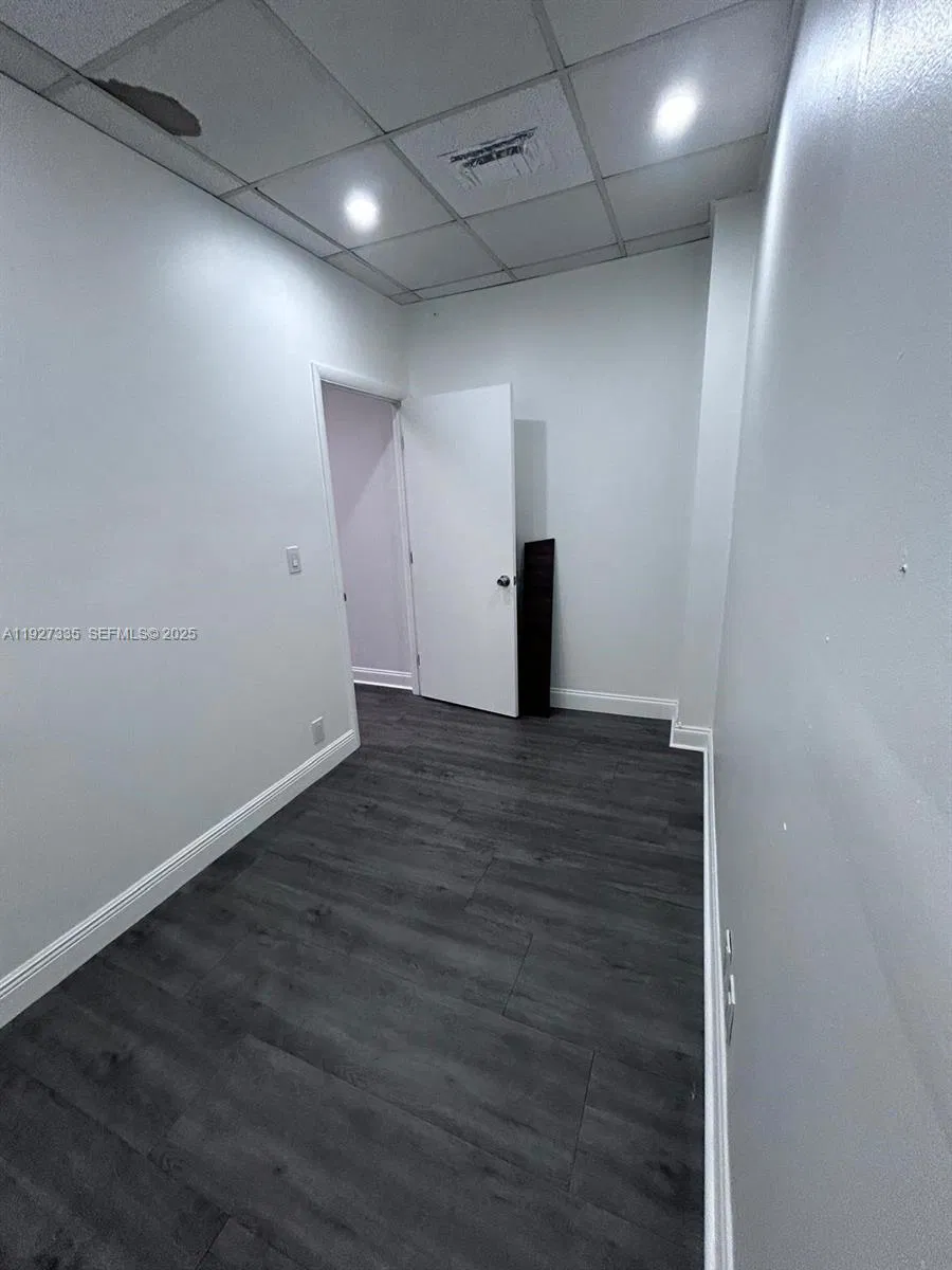 Flexible Professional Office Space with Included Utilities