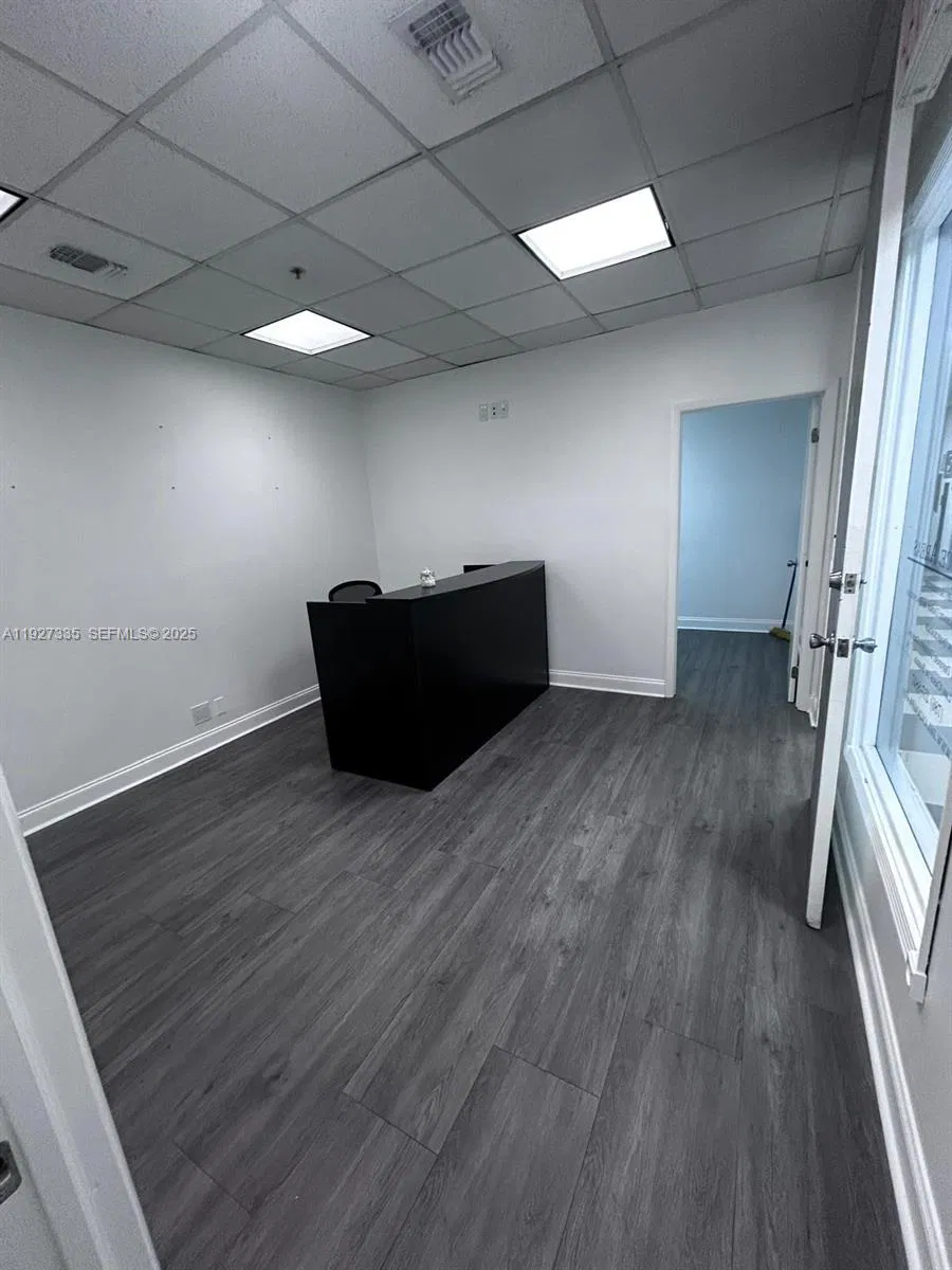 Flexible Professional Office Space with Included Utilities