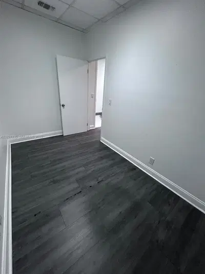 Flexible Professional Office Space with Included Utilities