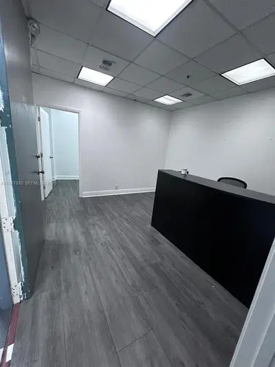 Flexible Professional Office Space with Included Utilities