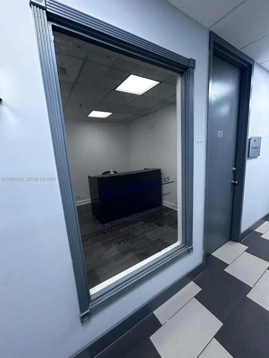 Flexible Professional Office Space with Included Utilities