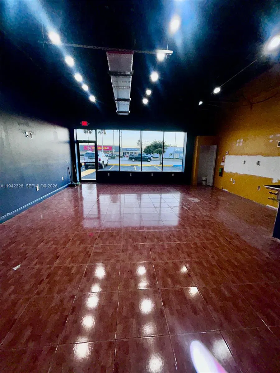 Prime Commercial Space with High Traffic Location