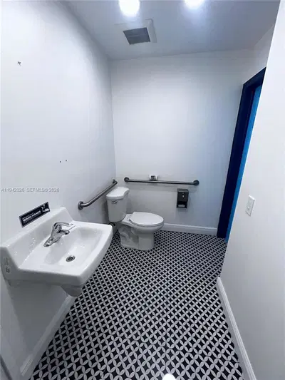 Prime Commercial Space with High Traffic Location