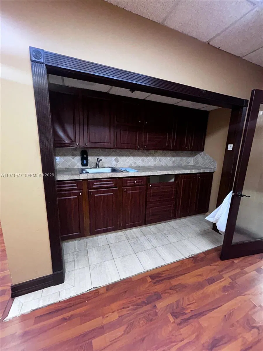 Turnkey Professional Office Space with All Inclusive Utilities