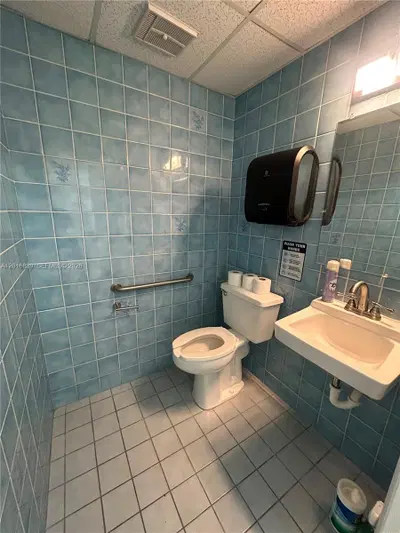 Premier Medical Office Space for Lease with Included Utilities