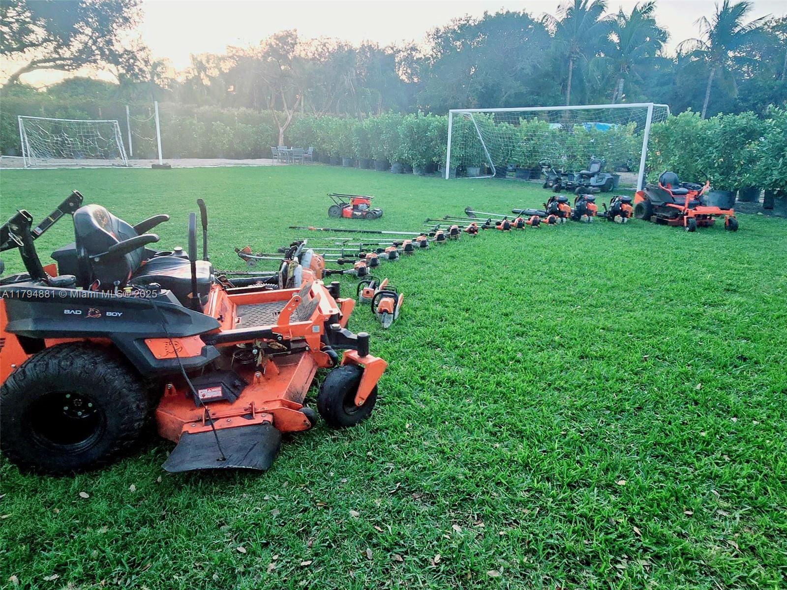 Established Service Business with Strong Commercial Clientele