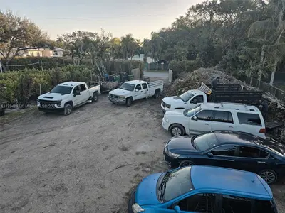 Established Service Business with Strong Commercial Clientele