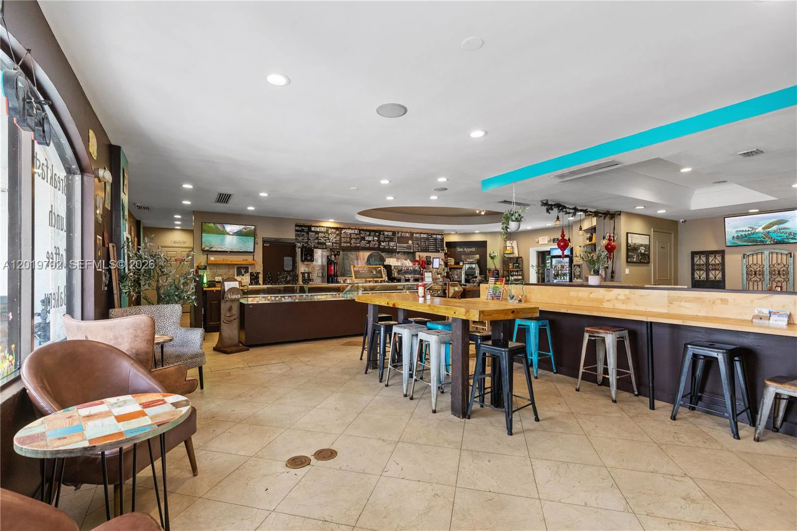 Profitable French Bakery Cafe with Strong Recurring Clientele