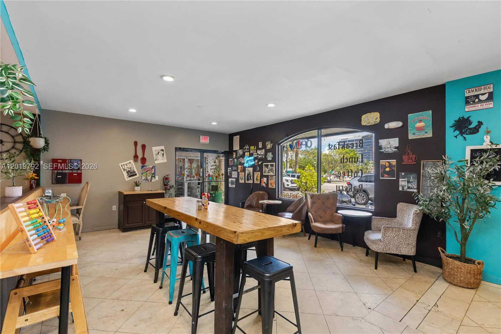 Profitable French Bakery Cafe with Strong Recurring Clientele