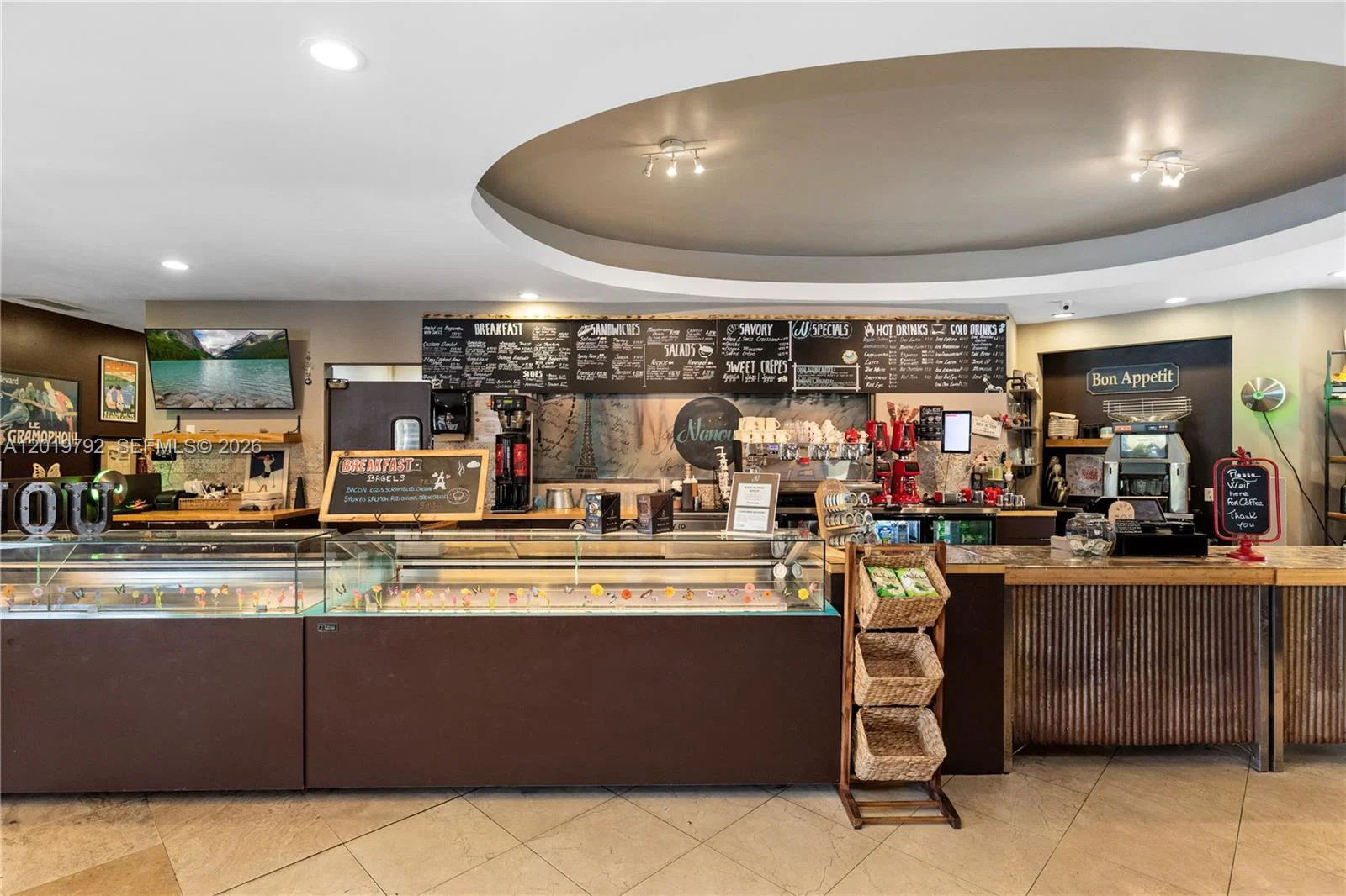 Profitable French Bakery Cafe with Strong Recurring Clientele