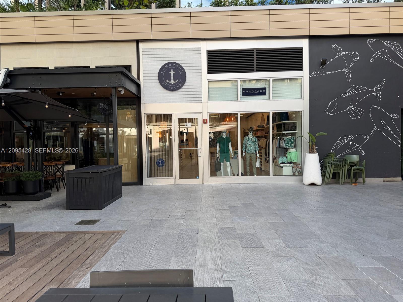 Boutique Men's Fashion Retailer with High Foot Traffic