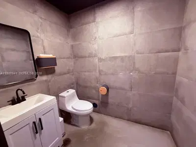 Prime Restaurant Asset Sale with Long Term Lease