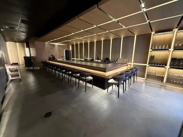 Prime Restaurant Asset Sale with Long Term Lease