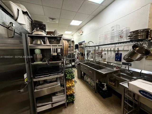 Prime Restaurant Asset Sale with Long Term Lease