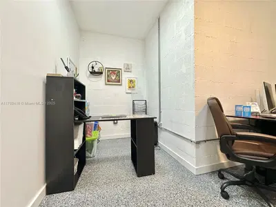 Turnkey Pharmacy with Established Customer Base