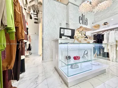 Premier Luxury Retail Boutique with Strong Online Presence