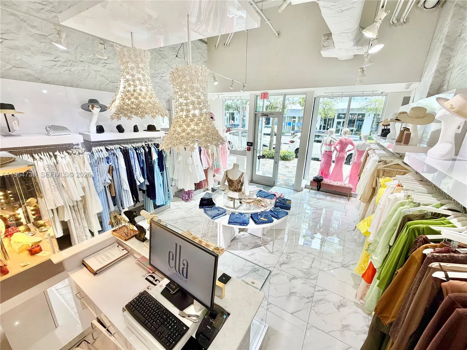 Premier Luxury Retail Boutique with Strong Online Presence