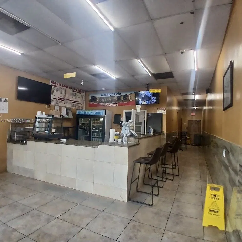 Turnkey Restaurant Asset Sale in High Traffic Location