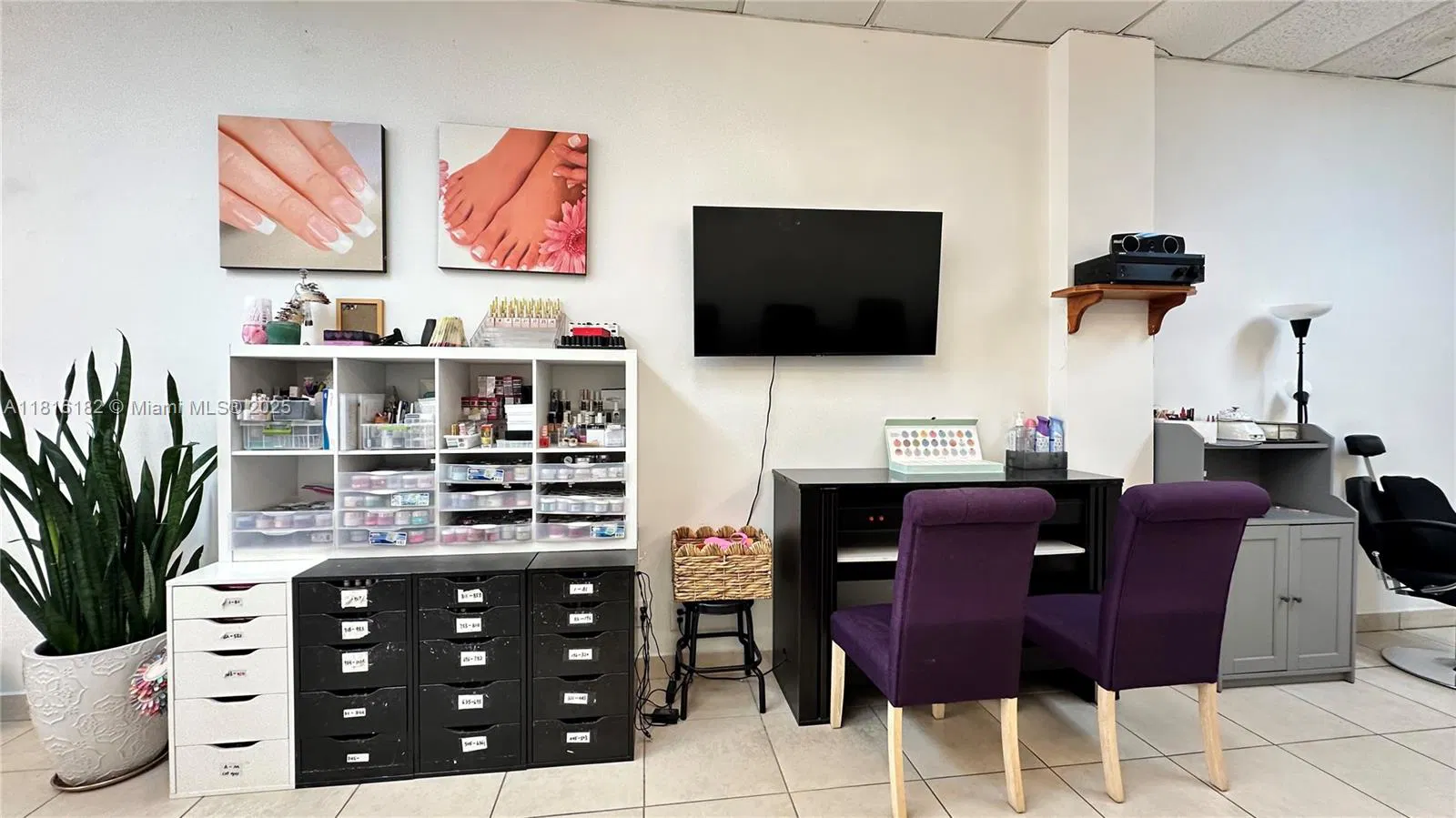 Profitable Nail Salon with Turnkey Operations