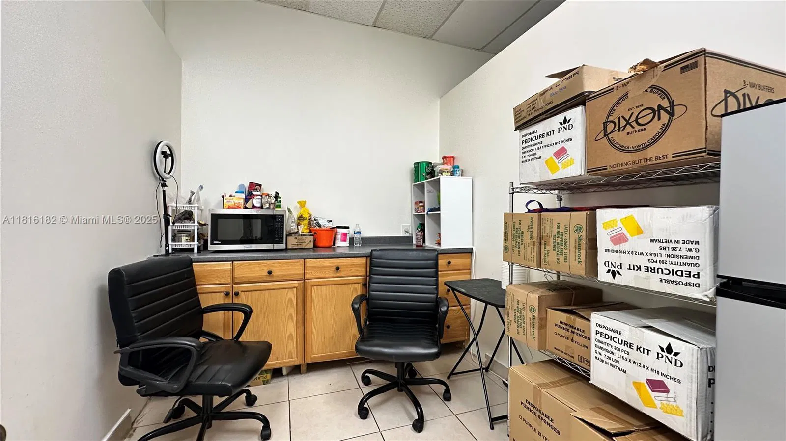 Profitable Nail Salon with Turnkey Operations