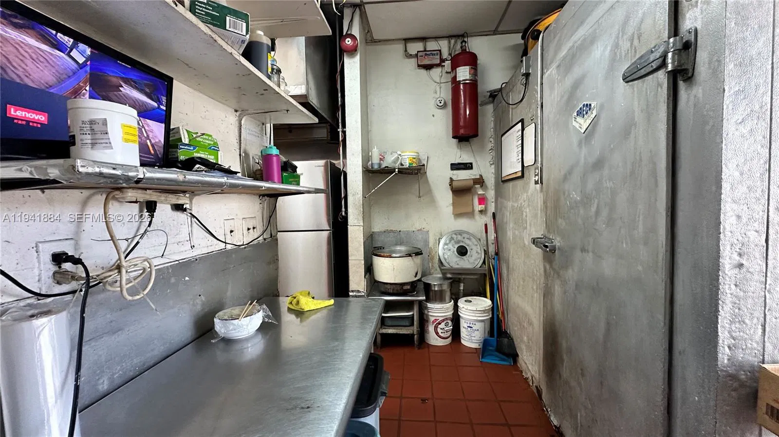 Established Take Out Restaurant with Stable Customer Base