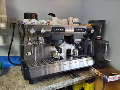 Established Cafeteria with Turnkey Operations