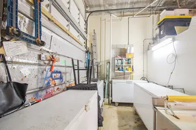 Established Specialty Food Store with Loyal Customer Base