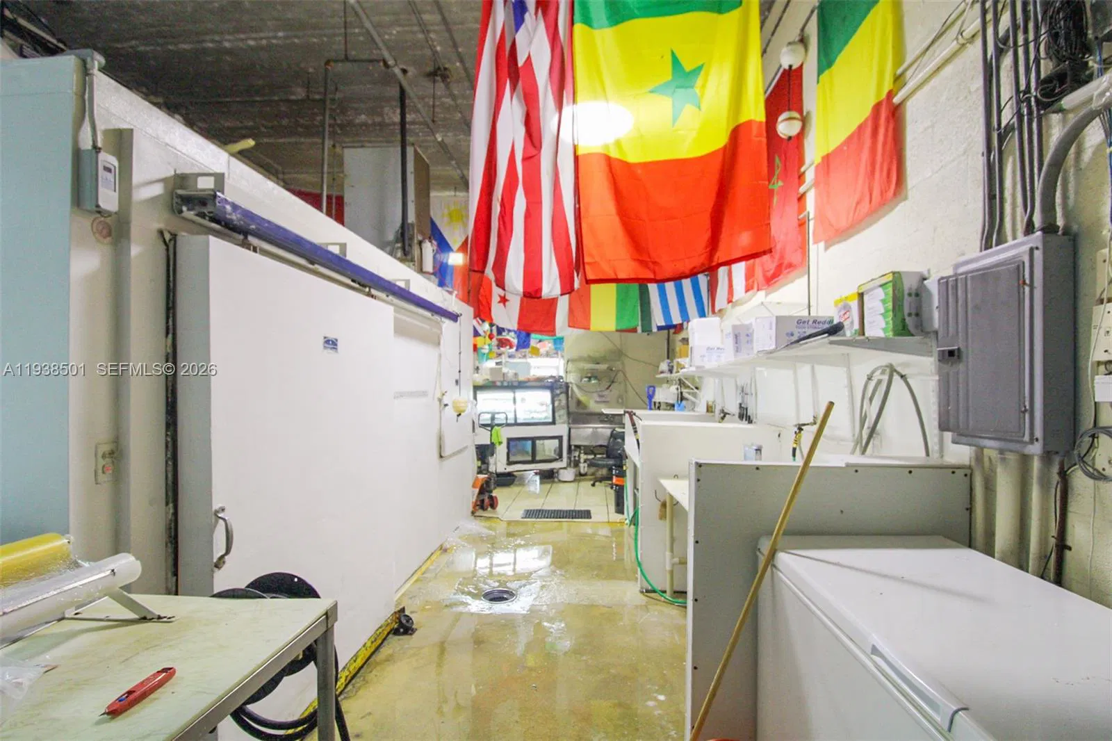 Established Specialty Food Store with Loyal Customer Base