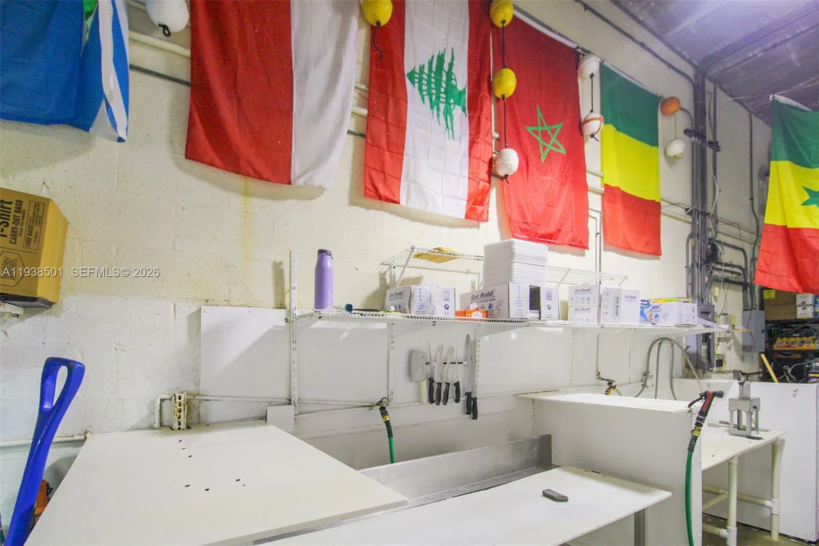 Established Specialty Food Store with Loyal Customer Base