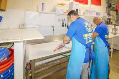 Established Specialty Food Store with Loyal Customer Base