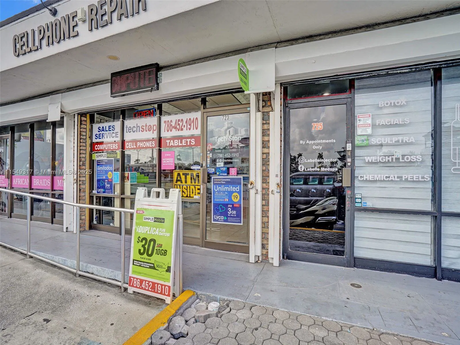 Thriving Electronics Repair Shop with Strong Local Presence