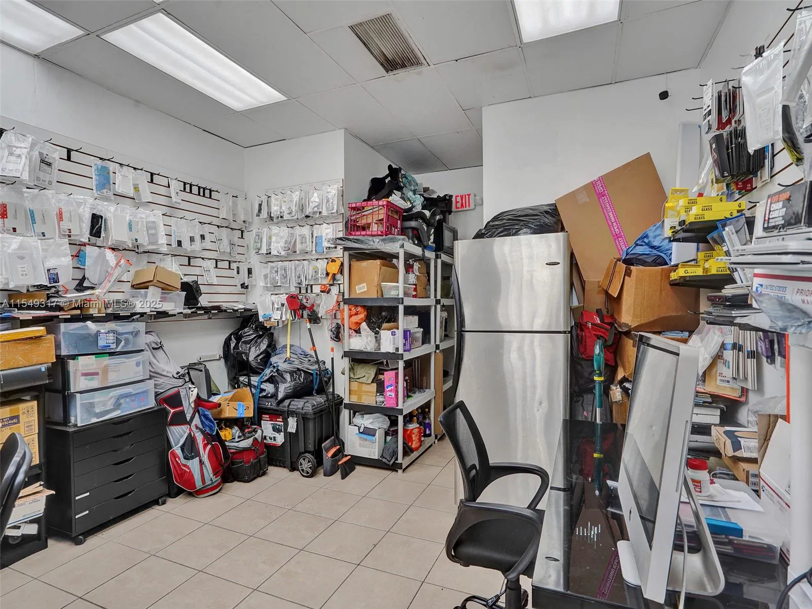 Thriving Electronics Repair Shop with Strong Local Presence