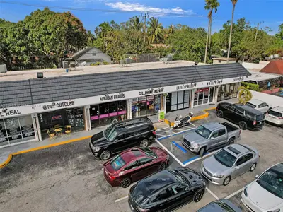 Thriving Electronics Repair Shop with Strong Local Presence