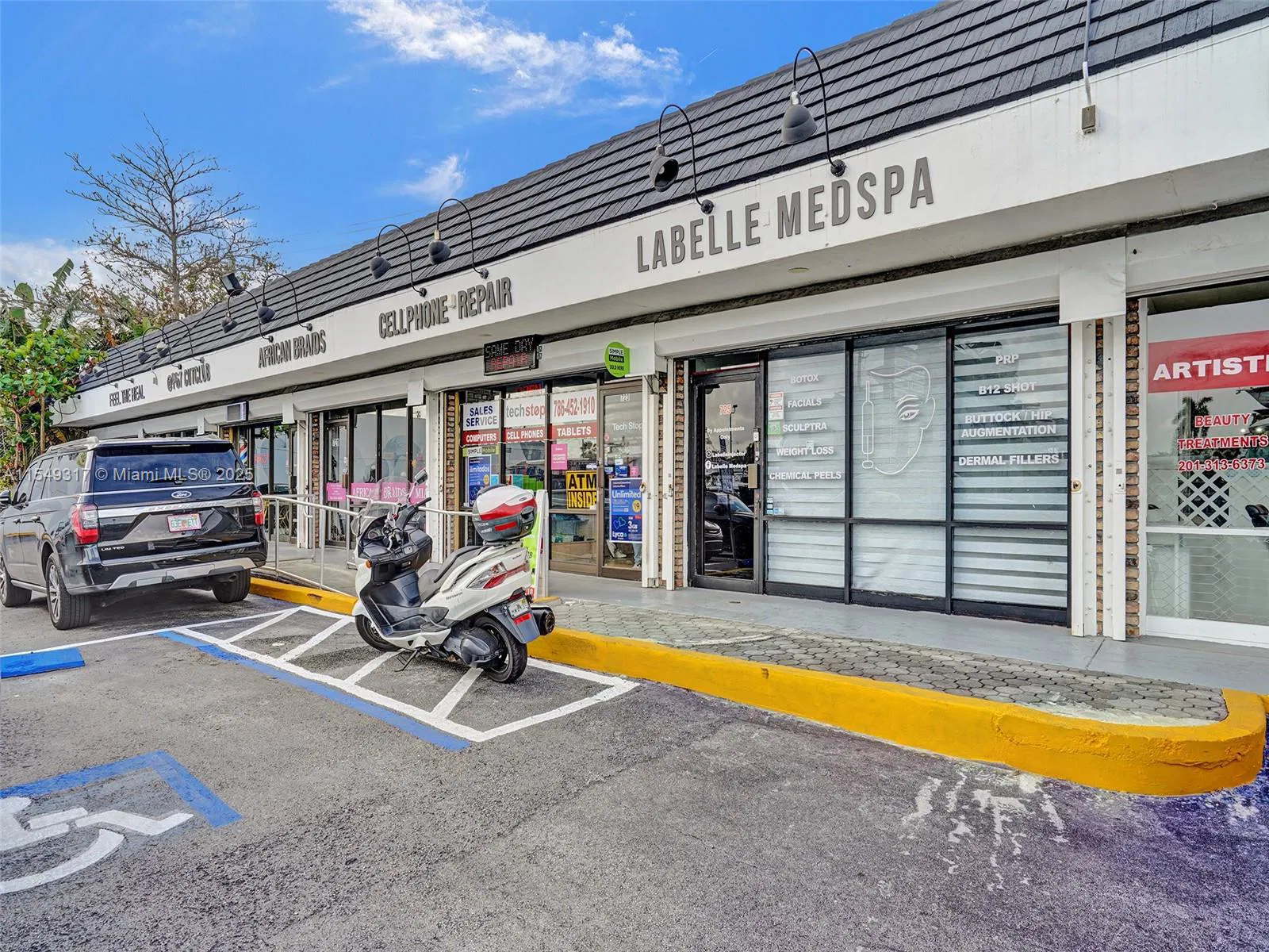 Thriving Electronics Repair Shop with Strong Local Presence