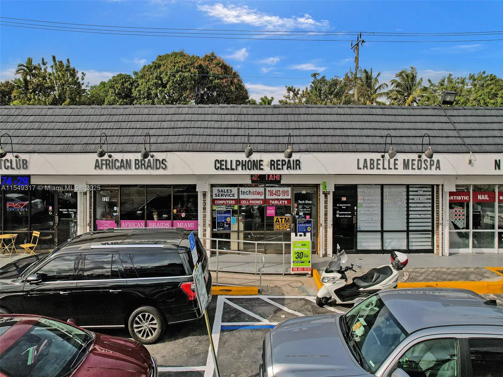 Thriving Electronics Repair Shop with Strong Local Presence