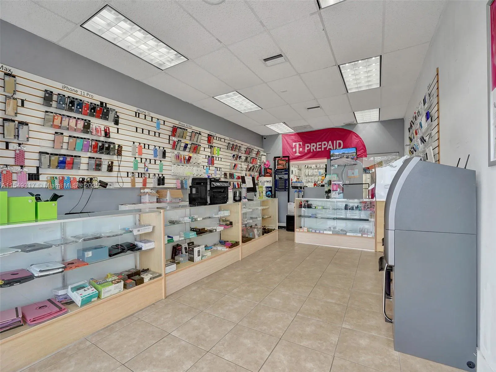 Thriving Electronics Repair Shop with Strong Local Presence