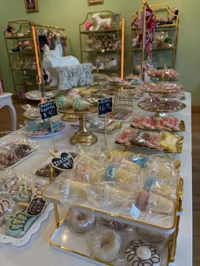 Established Pet Grooming Business with Strong Community Presence