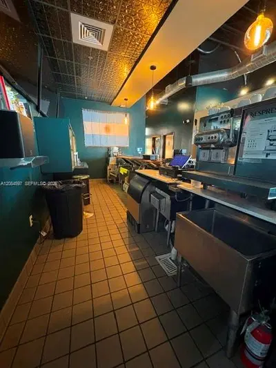 Complete Restaurant Equipment Package with Prime Visibility