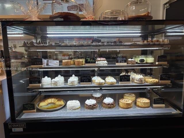 Established Argentine Bakery and Restaurant with Strong Reputation