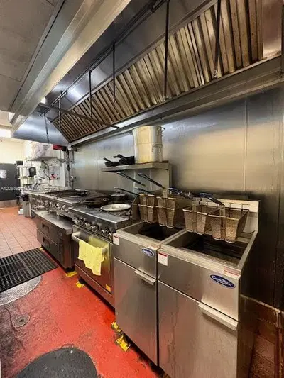Established Argentine Bakery and Restaurant with Strong Reputation