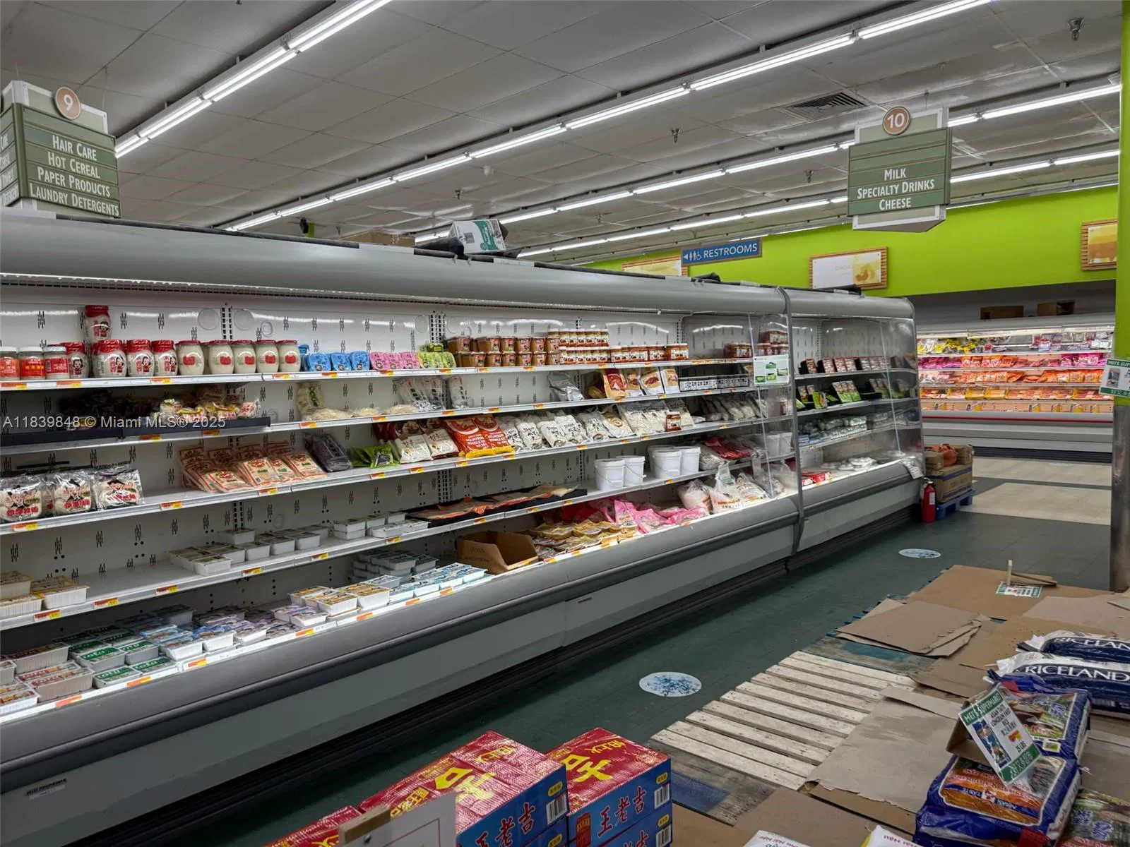 Profitable Asian Supermarket with High Traffic Food Court