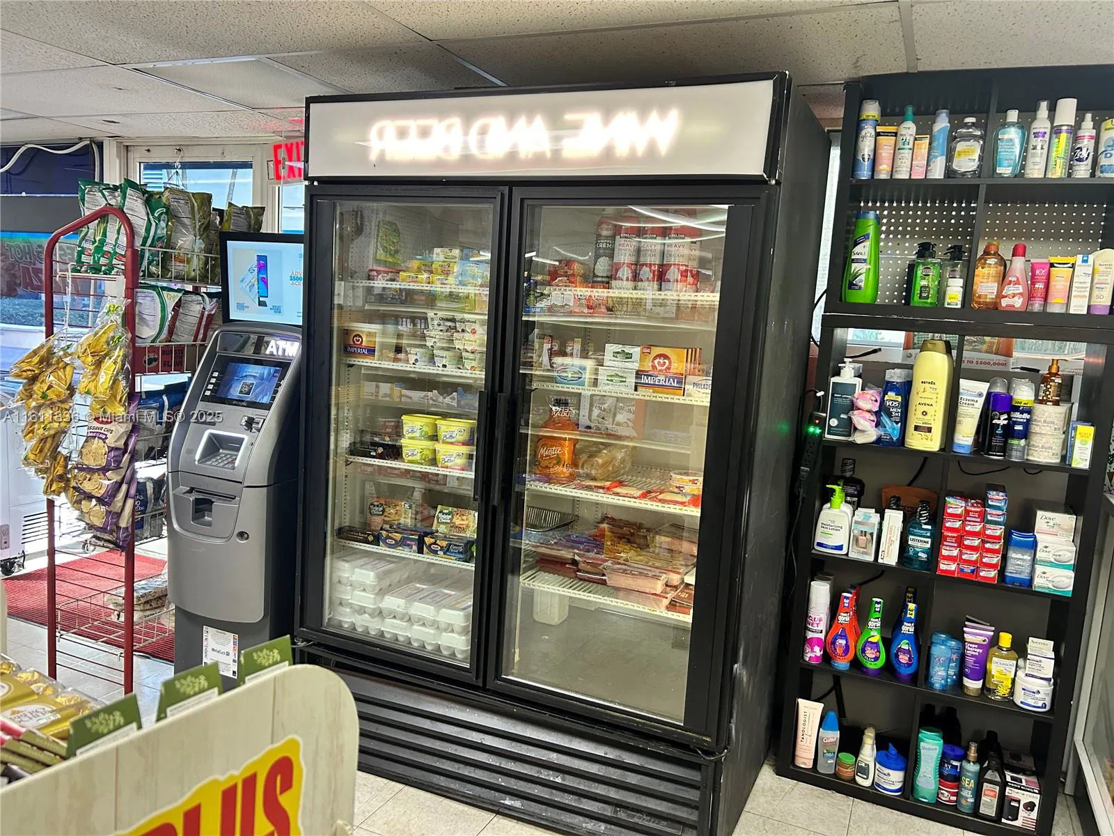 Established Neighborhood Supermarket with Loyal Customer Base