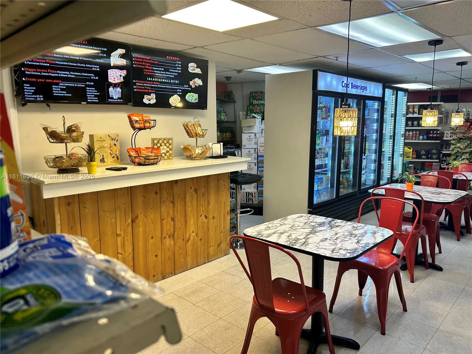 Established Neighborhood Supermarket with Loyal Customer Base