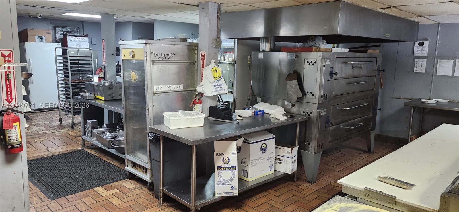 Established Fast Casual Restaurant with Prime Location and Turnkey Operations