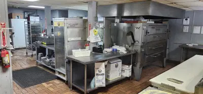 Established Fast Casual Restaurant with Prime Location and Turnkey Operations