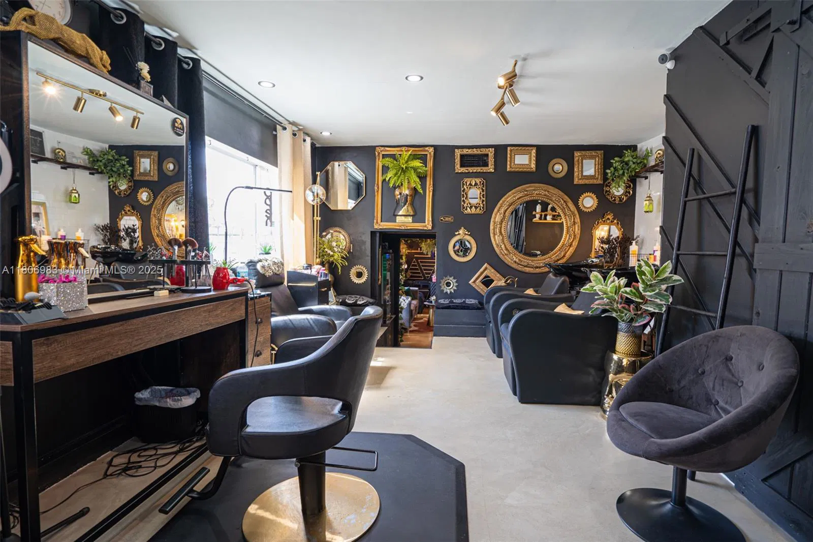 Turnkey Hair Salon in a High Traffic Location